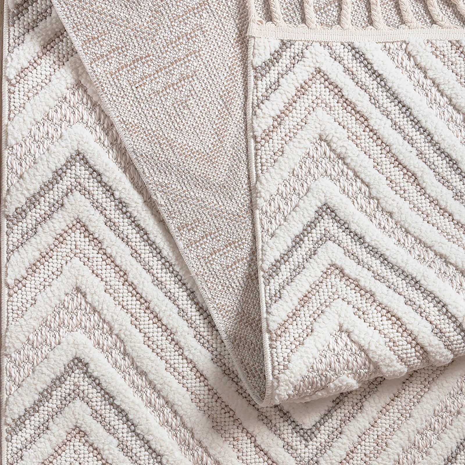 Ivory Peak Textured Rug